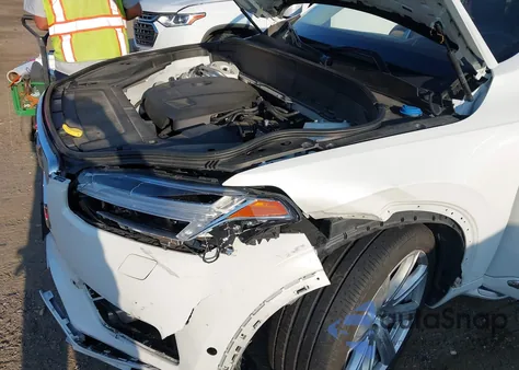 2019 Volvo Xc90 T6 Inscription z USA, uszkodzony, nr VIN YV4A22PL4K1431090